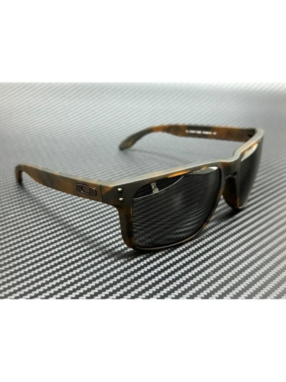 New FRAME, Oakley Men  Sunglasses --